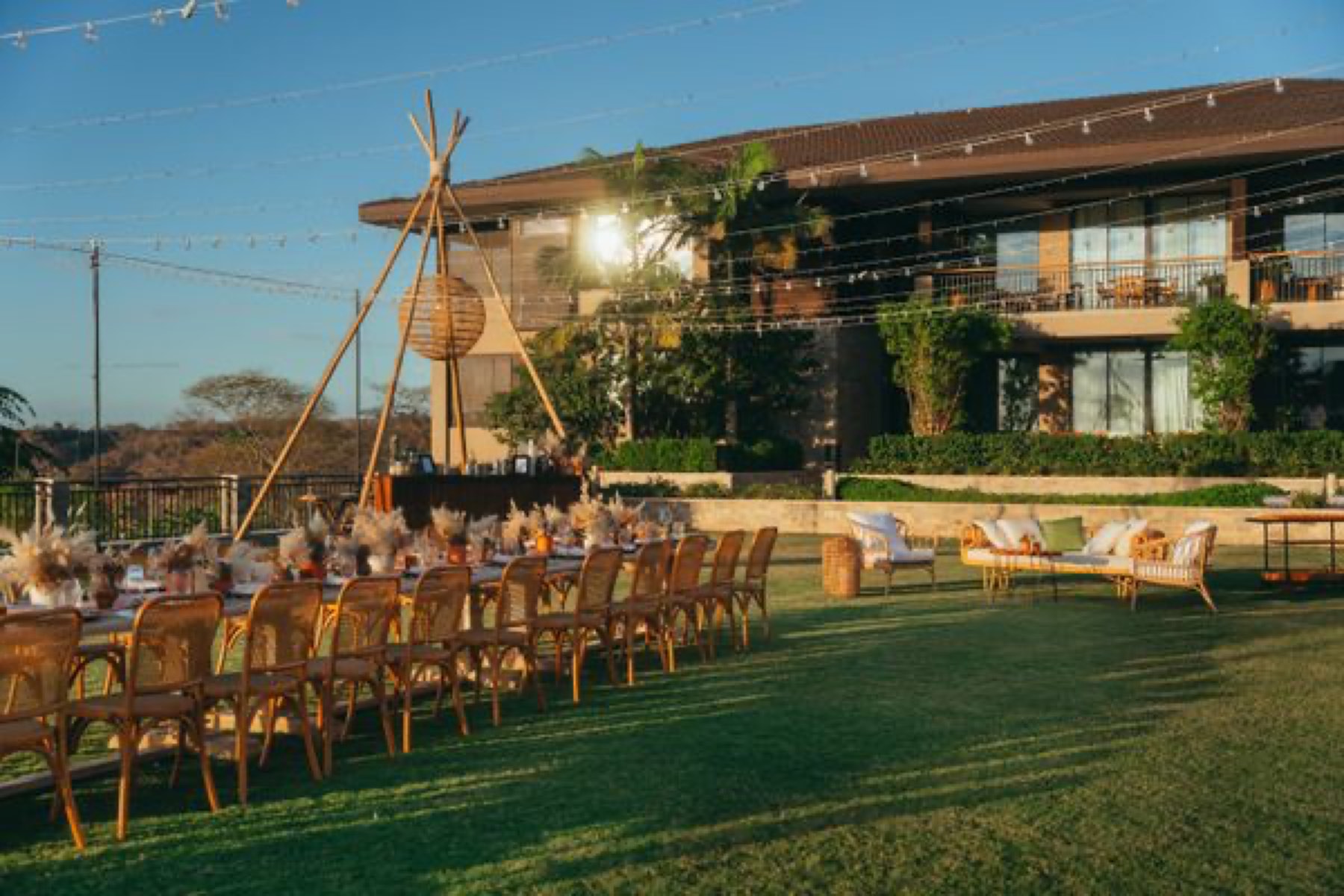 La Casona Lawn overlooking the Pacific