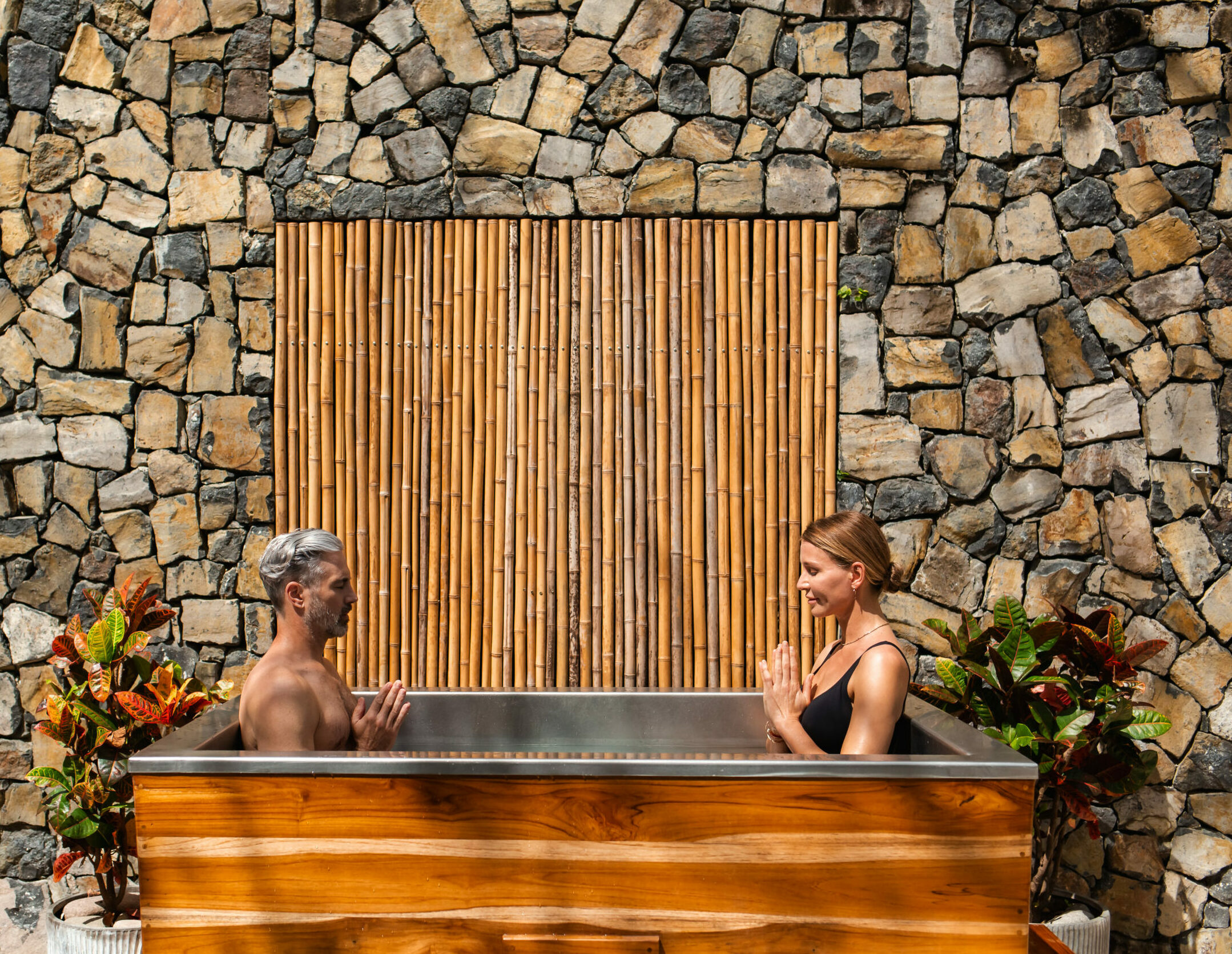 The hydrotherapy pool at ONDA Spa